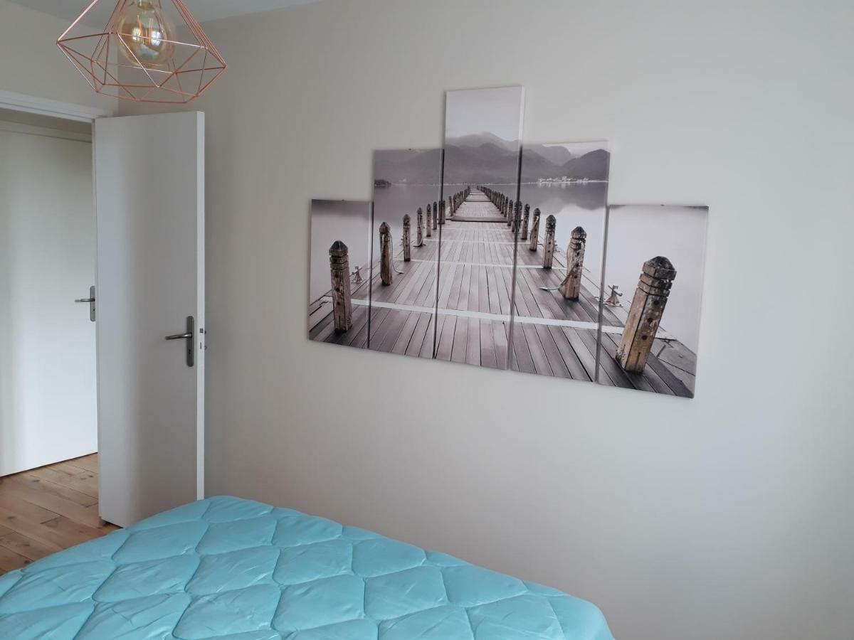 Gite " Le Vieux Noyer" Liesville-sur-Douve Eksteriør billede